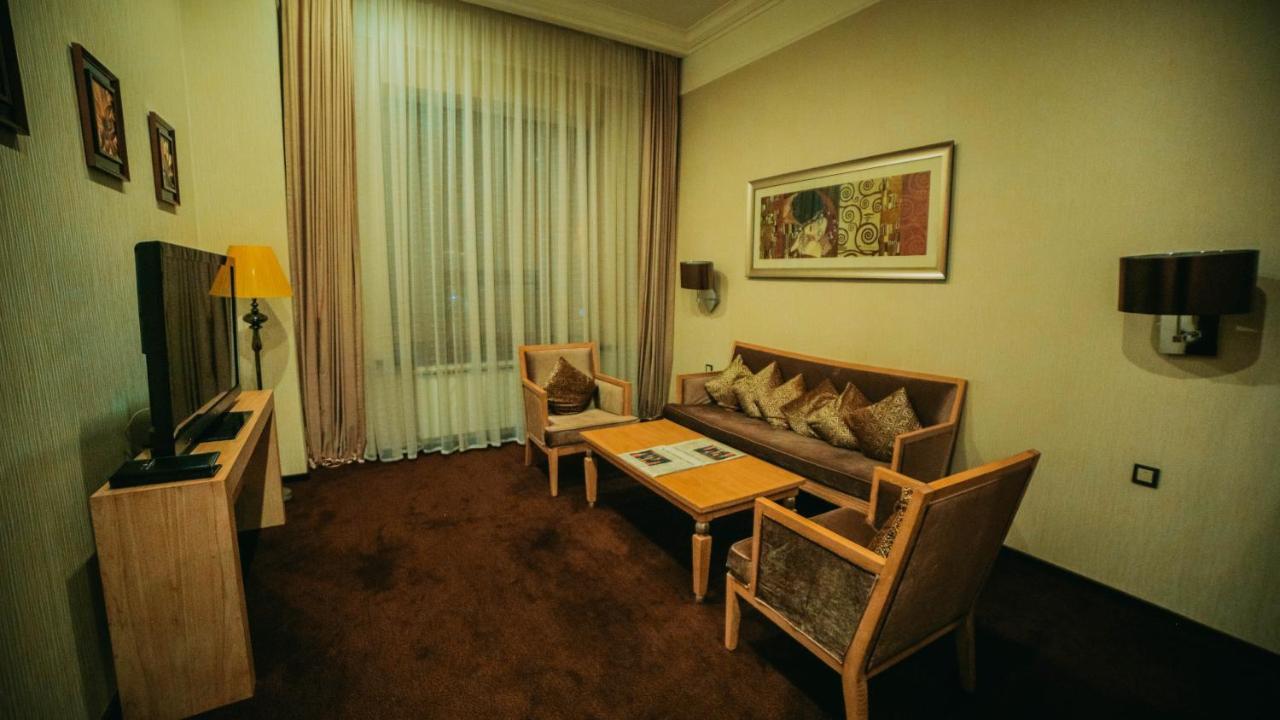 Jelsomino Boutique Hotel Astana Buitenkant foto